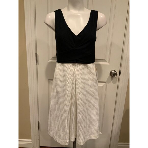 Maeve Black V-Neck & White Textured Skirt Dress Size 6 - Picture 1 of 7